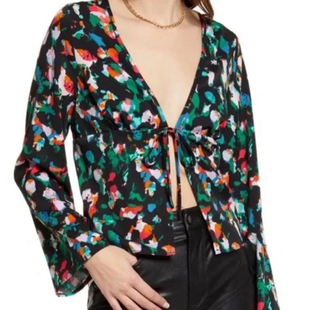Open Edit Tie Front, Bell Sleeve Floral Top, Black-multi New W/OUT TAGS Sz XS